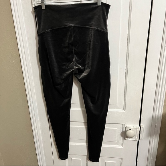 Spanx Silver Chrome Shiny Velvet Leggings Plus Size 1X W2 - Picture 5 of 10